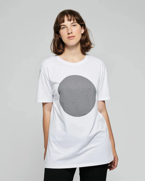 Reflective t-shirt